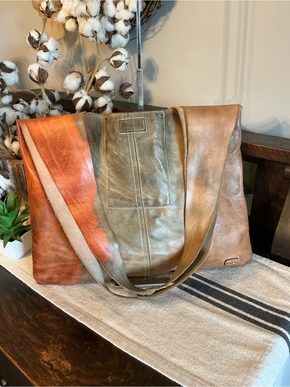 NWOT Bed Stu Leather Ariel Hobo Shoulder Bag Cool Sangria Tie Dyed Retail $249 - Picture 3 of 14